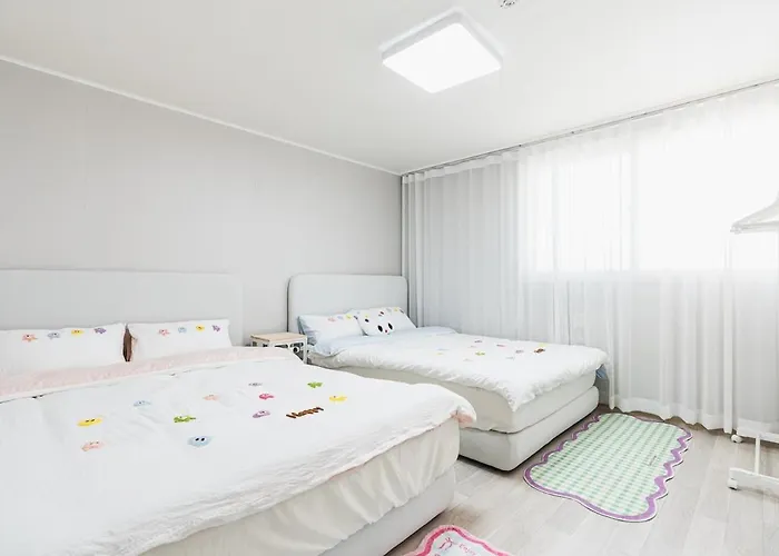 アパート Memory 샤로수길 낙성대역5분, Ott, 숙소앞 전통시장, 홍대, 강남, 성수 지하철25분 이내, 관악산, 최대5인
